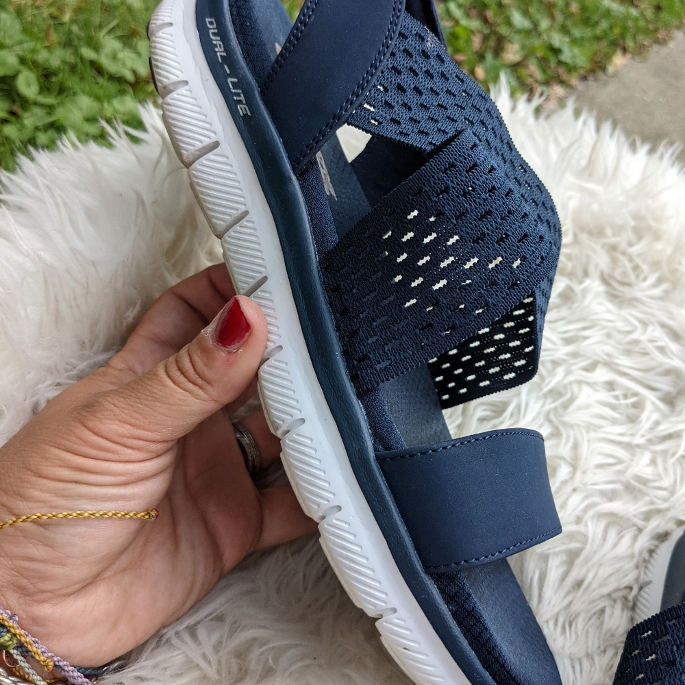 Skechers Memory Foam Navy Blue Sandals Size 8 Gem